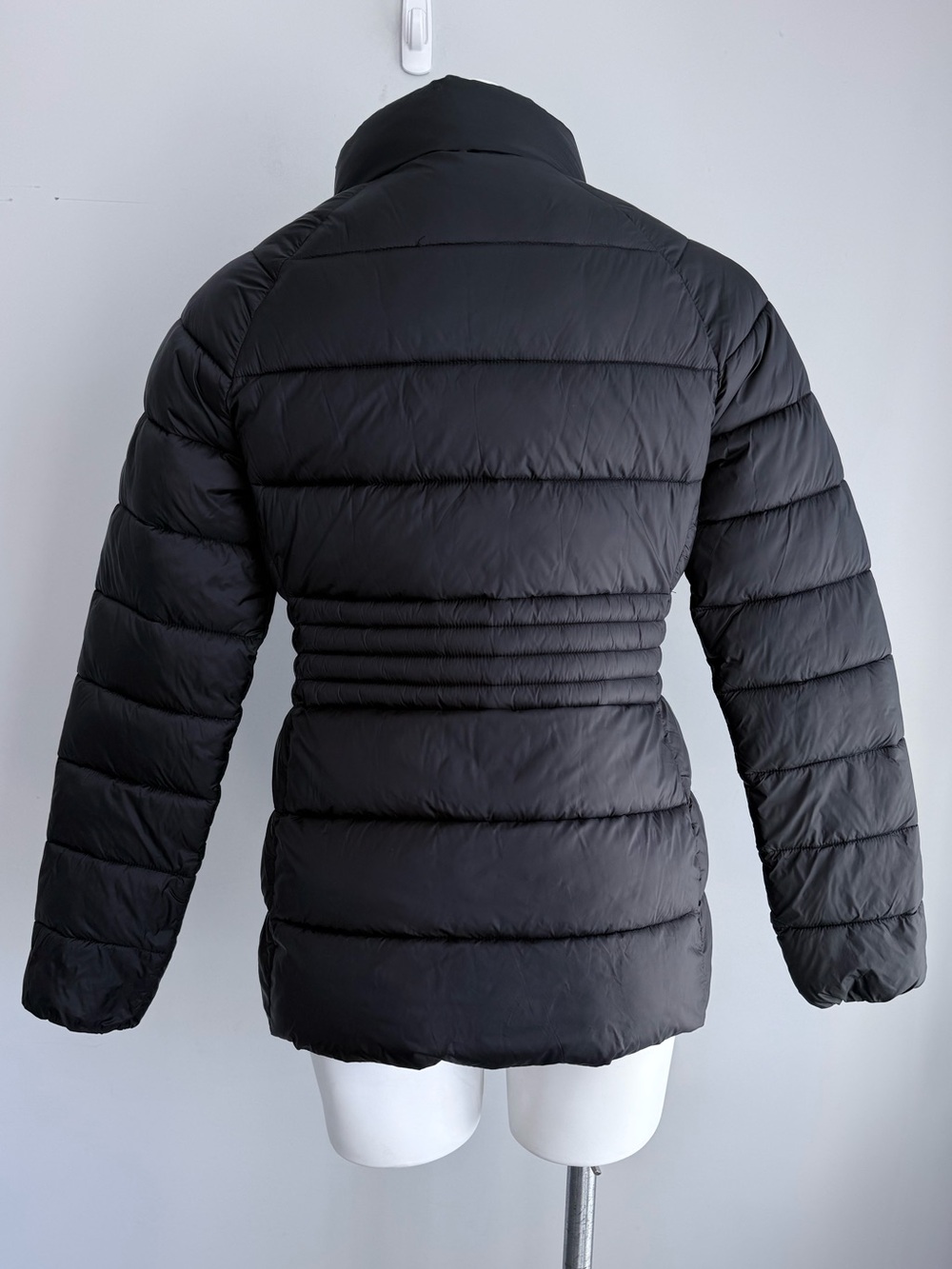 Michael Kors Packable Puffer Jacket Black Quilted Gold Hardware Size S Fitted - Picture 6 of 16